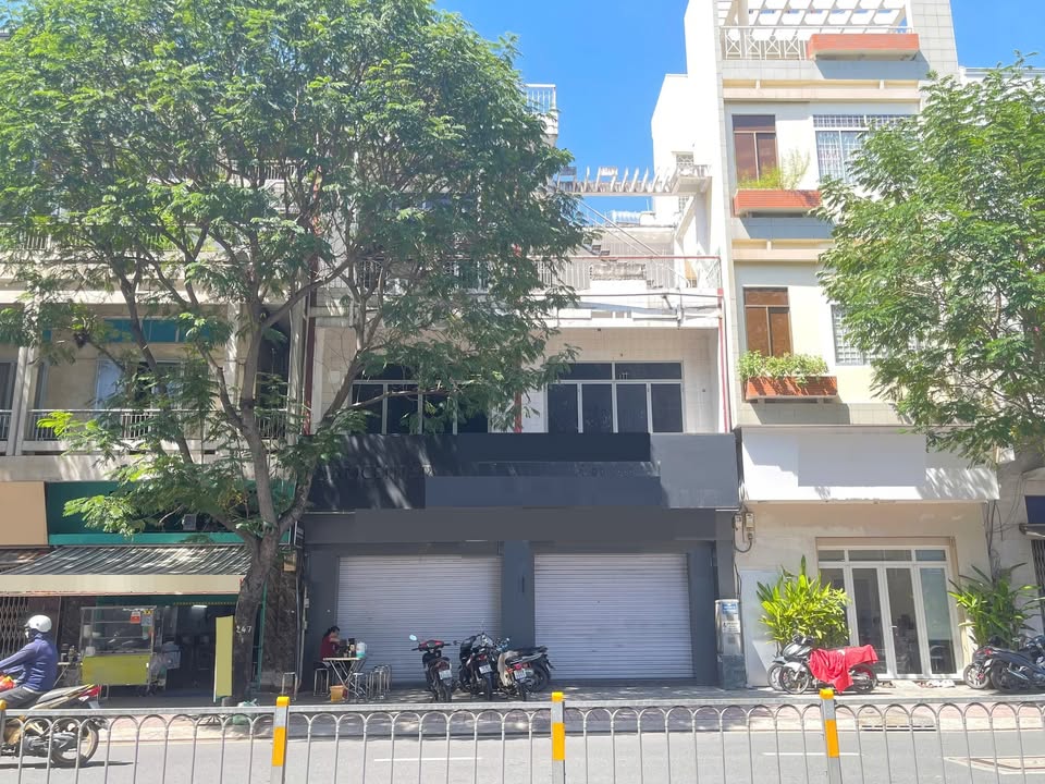 Cho thuê mặt tiền Nguyễn Văn Luông 108m² giá 65 triệu - Vị trí đắc địa gần Phú Lâm!