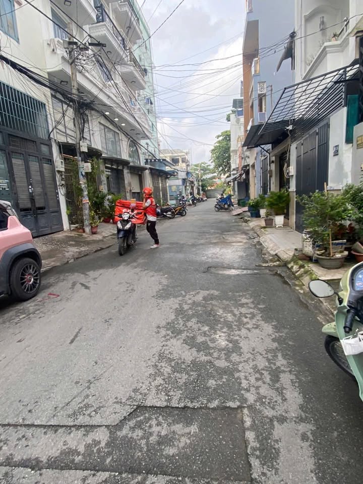 Nhà cho thuê tại Bình Tân - 76m² giá 12 triệu - Nhà trống giao ngay!