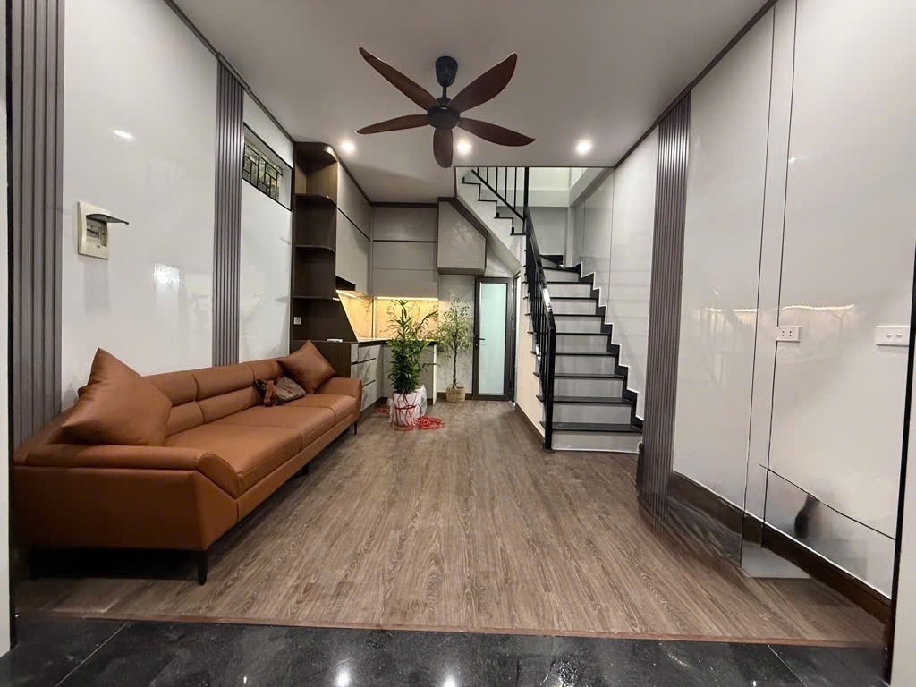 Bán nhà Đống Đa, Hà Nội 22m² giá 6.2 tỷ - Thiết kế hợp lý, đầy đủ nội thất!