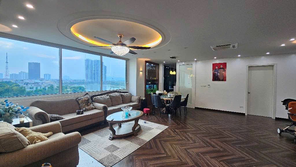 Căn hộ Sunrise 107m² giá 10.5 tỷ - Vị trí đắc địa gần ngã tư Duy Tân!