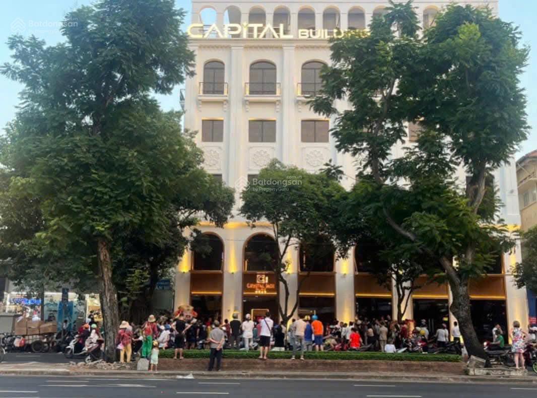 Cho thuê lầu 4 123 Lê Lợi, Q1 - 500m² - Phù hợp kinh doanh nhà hàng, spa!