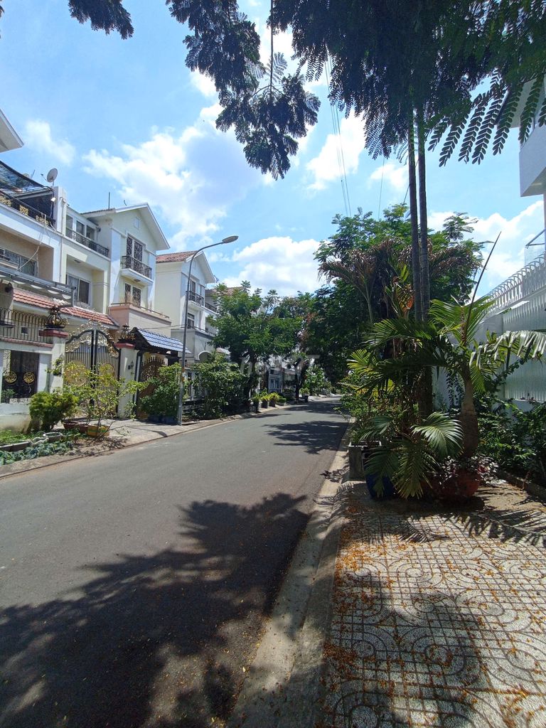 Bán đất biệt thự KDC Conic Phong Phú 280m² giá 62 triệu/m² - Đầu tư sinh lời cao!