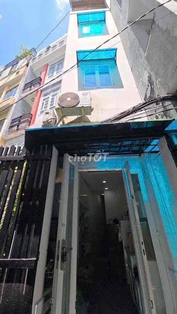Nhà 4 tầng BTCT đường số 4 Cư Xá Đô Thành, Quận 3 giá 3,05 tỷ - Đầu tư sinh lời ngay!