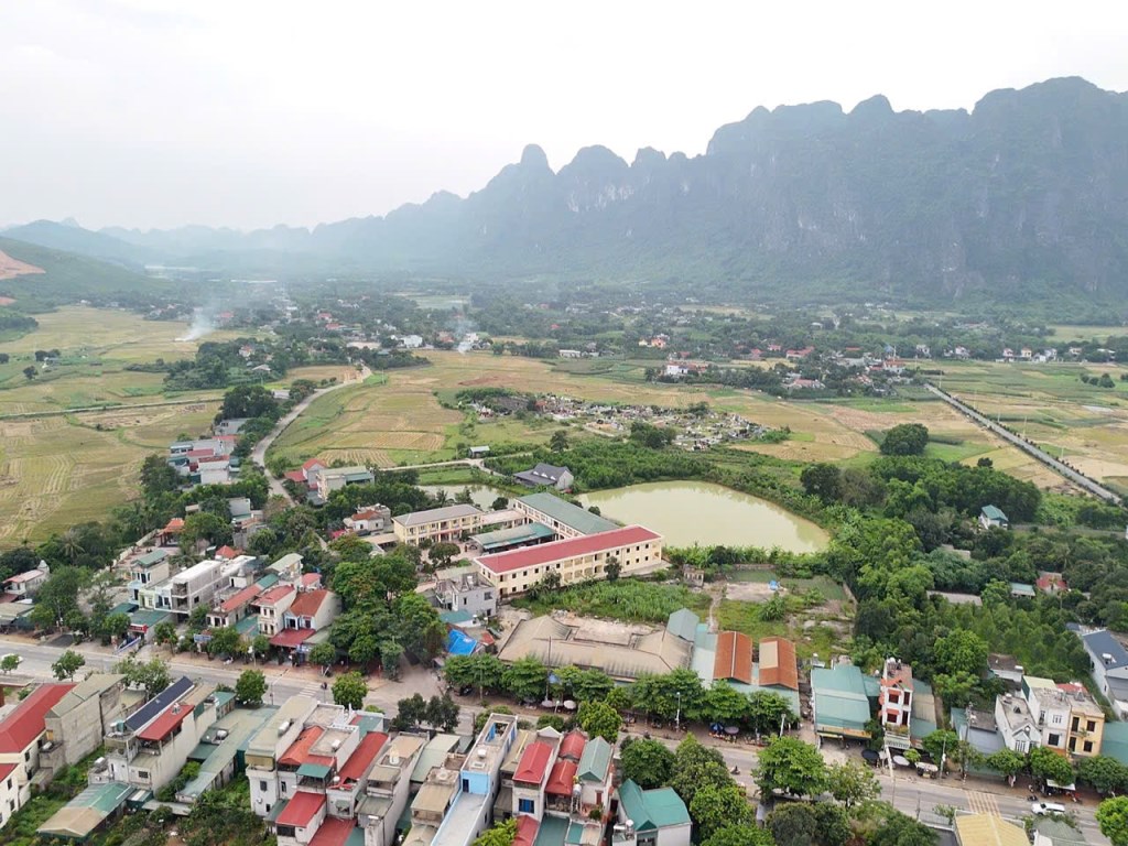 Đất nền khu dân cư Đông Tâm, Chi Nê 110m² giá 2 tỷ - Kinh doanh sầm uất!