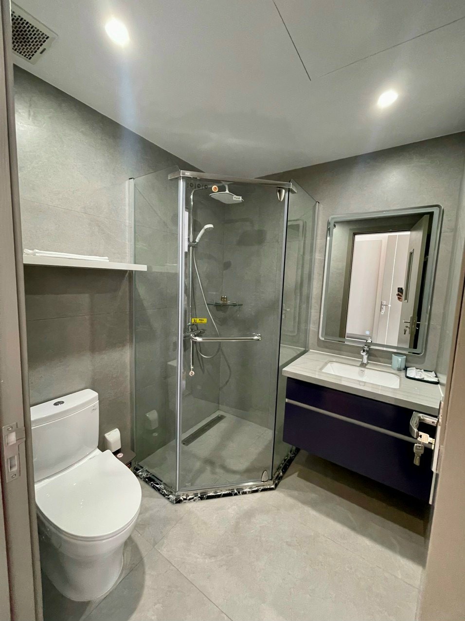 Căn hộ 2 phòng ngủ Vinhomes Marina Hải Phòng 80m² giá 15 triệu - Full nội thất cao cấp