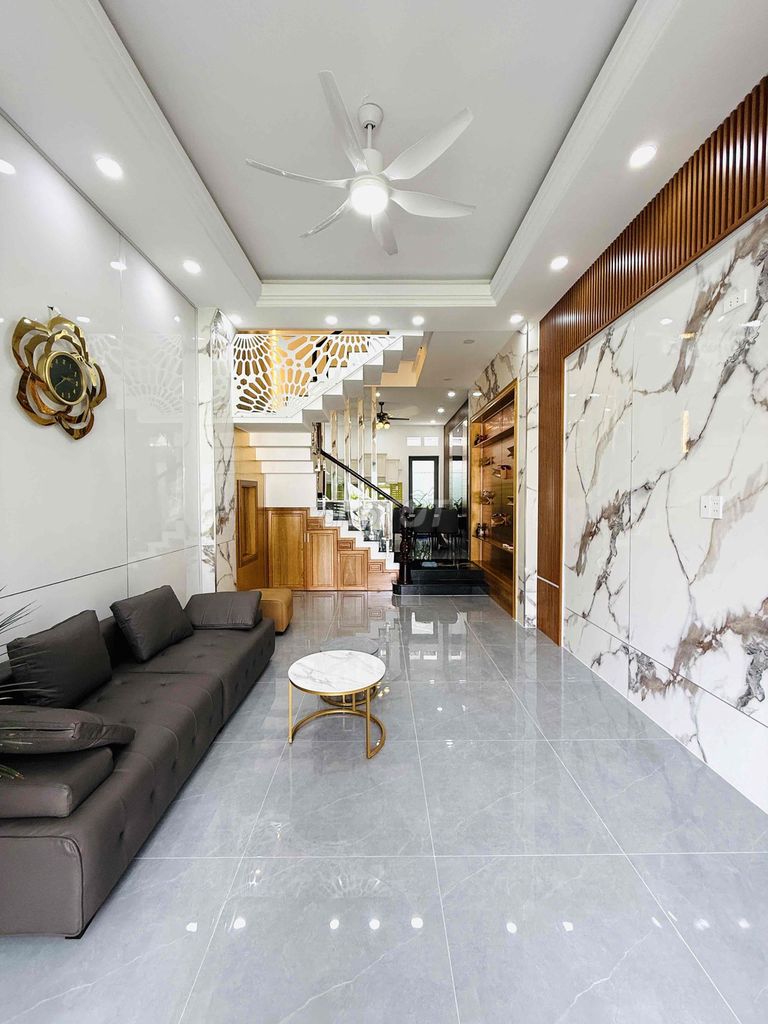 Bán nhà hẻm xe hơi Thới An Q12, 62m², giá 5.7 tỷ - Gần Metro