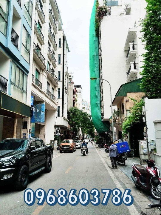 Siêu phẩm 12 tầng phố Bùi Thị Xuân 223m² giá 210 tỷ - Dòng tiền ổn định 400 triệu/tháng!