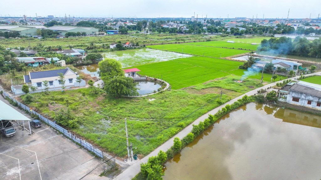 Đất nền Bến Lức 150m² giá 2.3 tỷ - Đầu tư sinh lời ngay hôm nay!