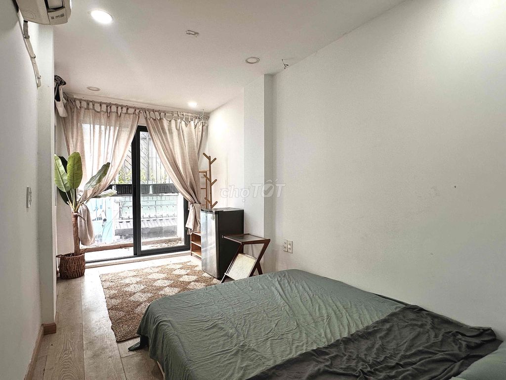 Căn hộ Studio Trần Hưng Đạo Quận 1 30m² giá 5.7 triệu - Cho nuôi pet, giờ giấc tự do!