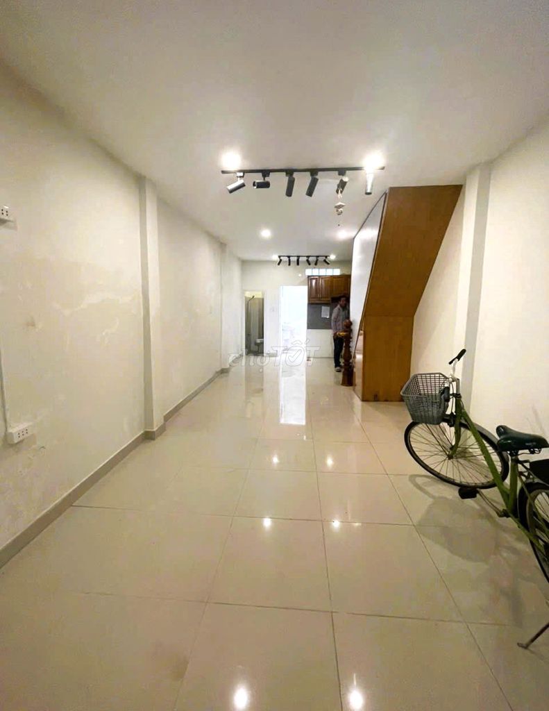 Bán nhà Nguyễn Thị Tần, Quận 8 - 40m² chỉ 4.68 tỷ - Sổ hồng chính chủ!