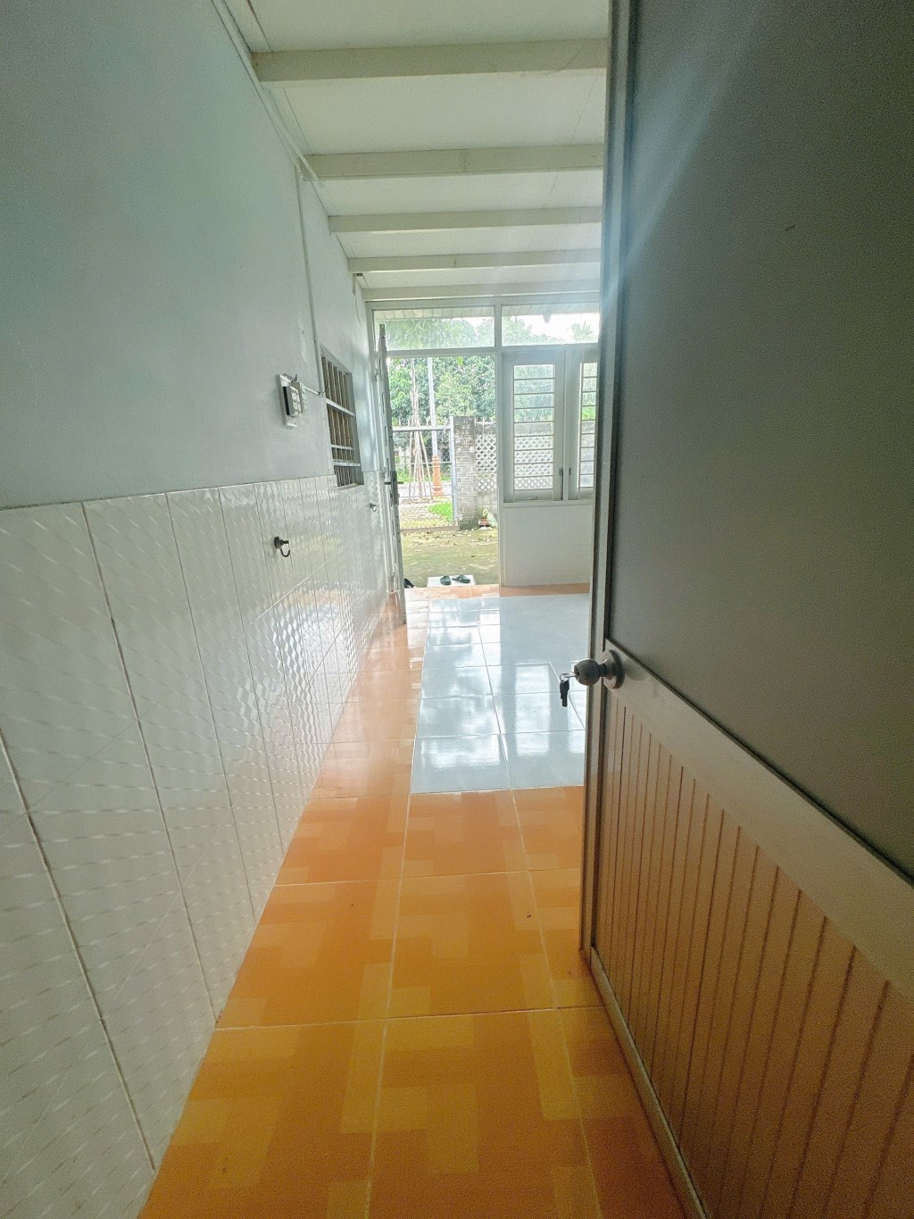 Cho thuê kho kiên cố 2 mặt tiền đường Phạm Ngọc Thảo, TP Bến Tre 645m² - Thích hợp làm kho bãi!
