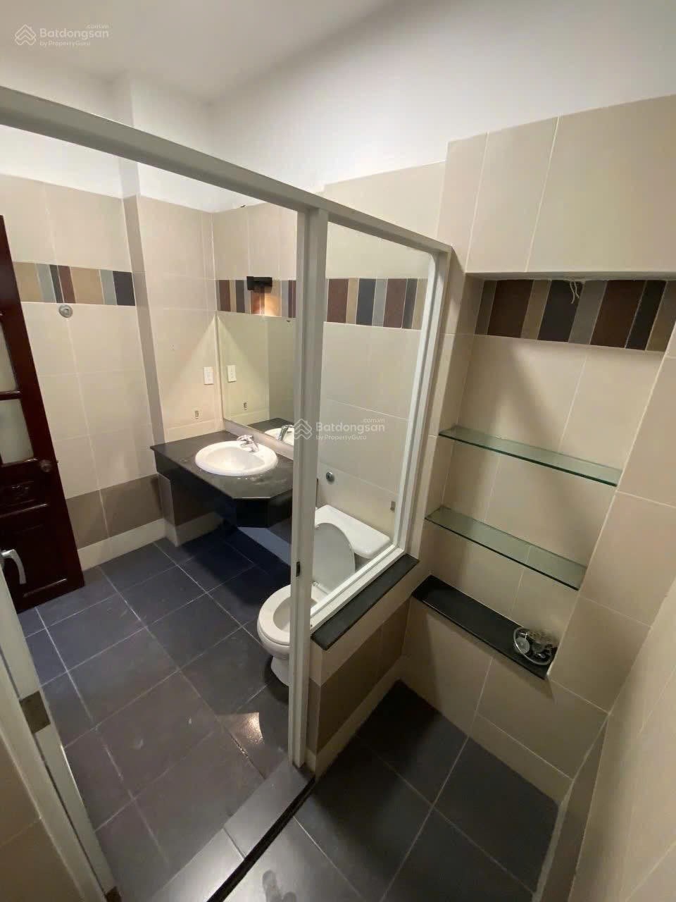 Bán nhà mặt tiền đường Sông Đà, phường 2, quận Tân Bình, 85m² chỉ 22 tỷ - Đầu tư sinh lời cao!