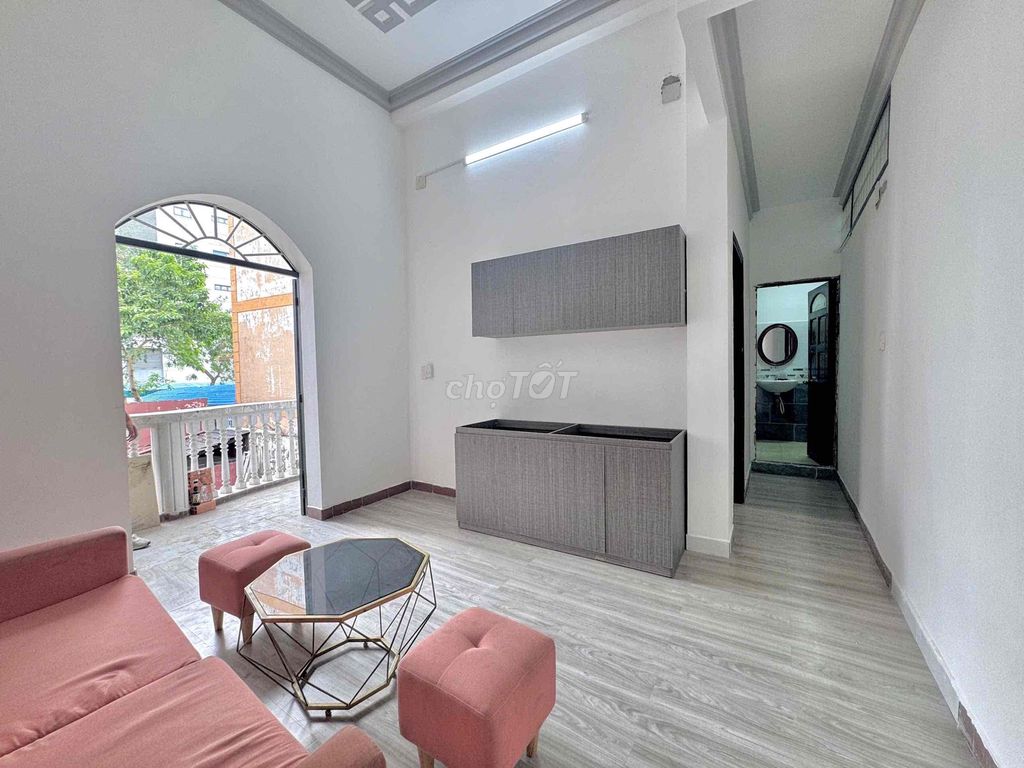 Căn hộ 1PN Ban Công 35m² giá 7.3 triệu - Ngay Vòng Xoay Dân Chủ!