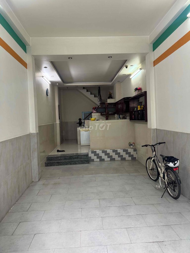 Nhà bán đường Huỳnh Thị Phụng, P4, Q8 - Diện tích 62m², 9.3 tỷ - Xe hơi đậu trong nhà!