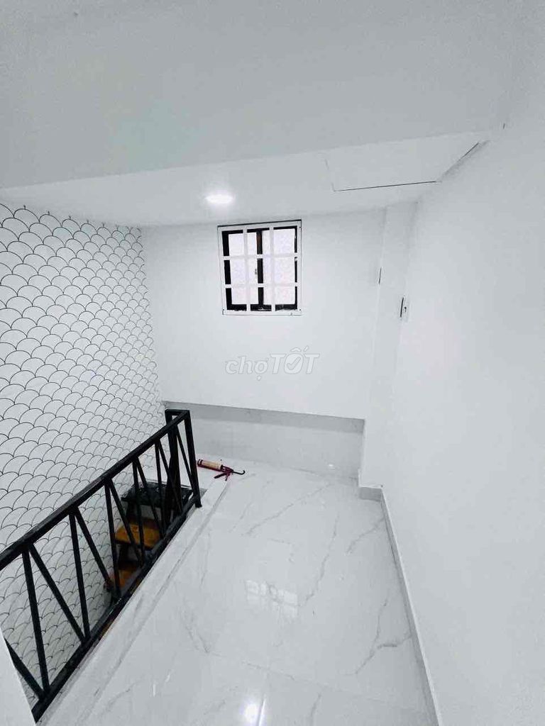 Nhà bán Âu Dương Lân P3 Q8 15m² giá 2.68 tỷ - Khu dân cư hiện hữu!