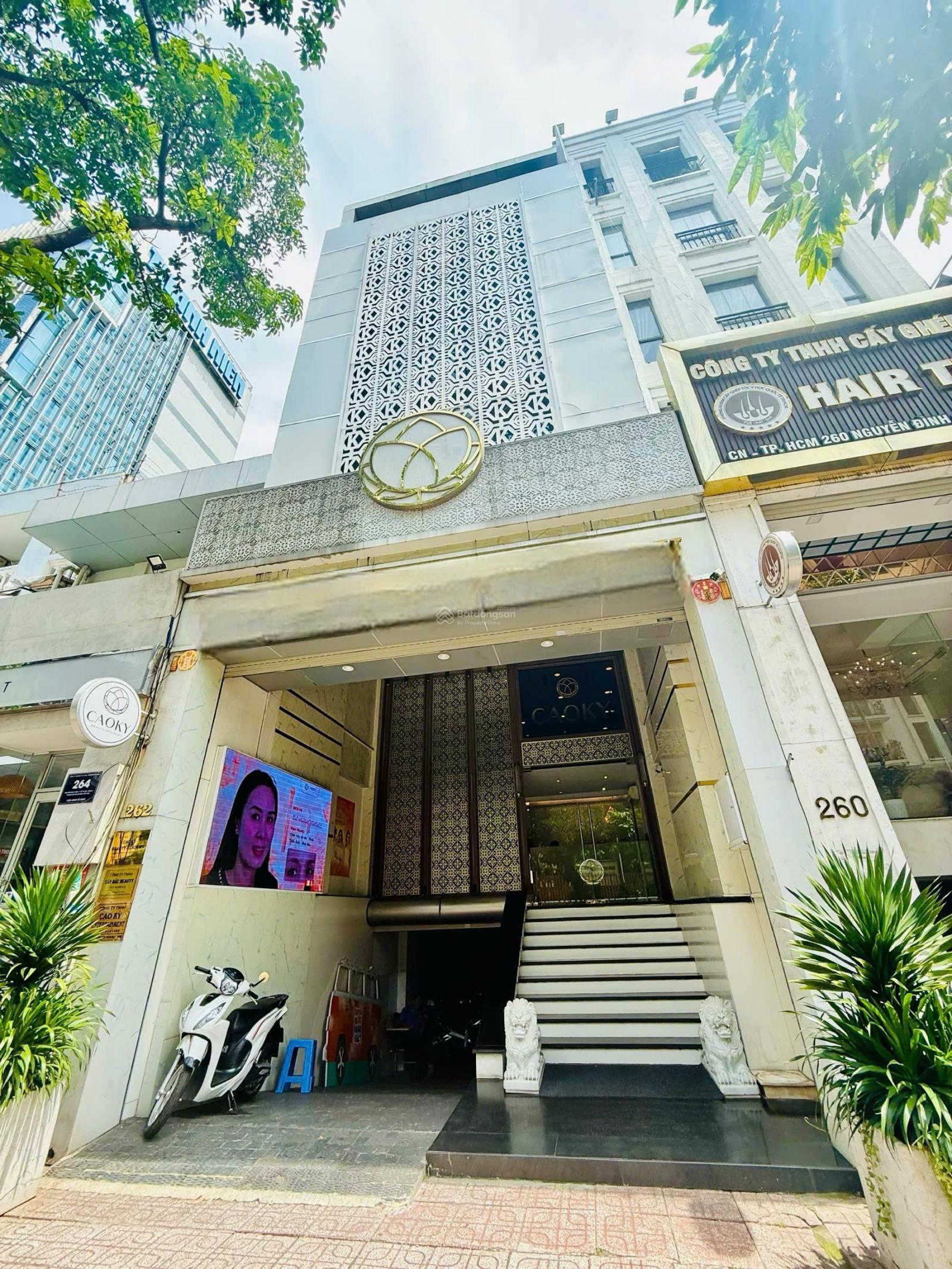 Cho thuê tòa nhà mặt tiền Nguyễn Đình Chiểu, Quận 3, 130m² - Kinh doanh sầm uất!