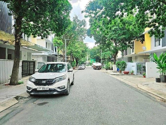 Nhà riêng Quận 2 186m² giá 6.4 tỷ - Thiết kế hiện đại, sẵn sàng ở ngay!