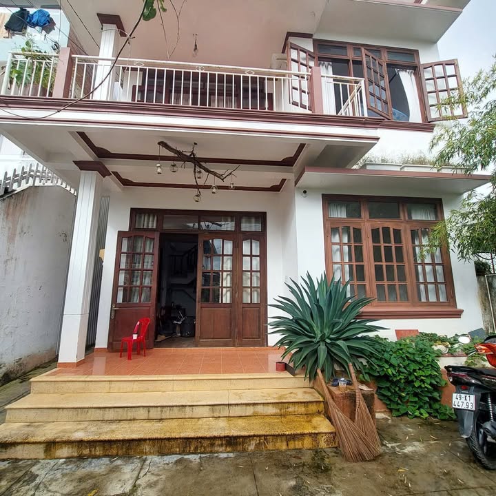 Nhà phố Đà Lạt 210m² giá 16 tỷ - Vị trí đắc địa ngay chợ Phan Chu Trinh!