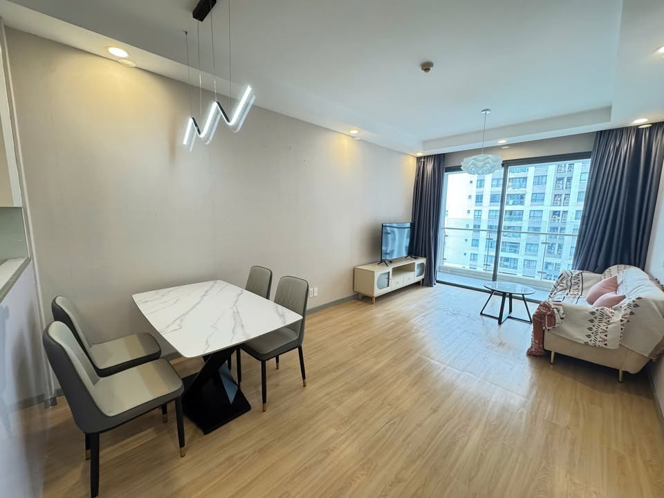 Căn hộ The Gold View Quận 4 2PN giá 16 triệu - Đủ nội thất, vào ở ngay!