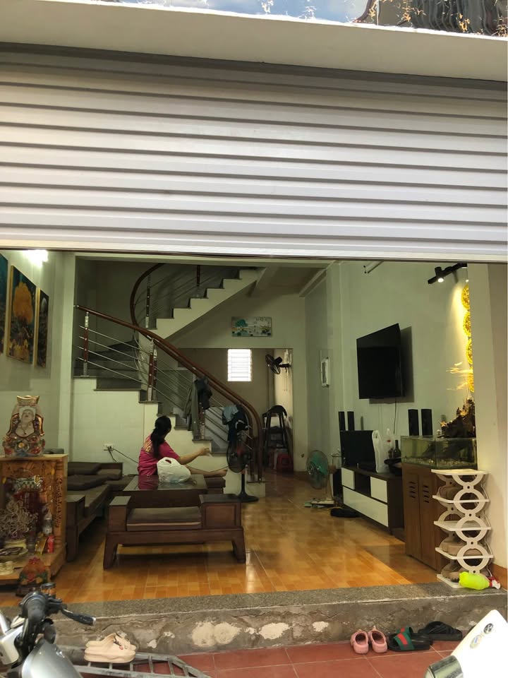 Nhà 3 tầng Lãm Hà, Kiến An 45m² giá 1.35 tỷ - Ô tô vào tận cửa!