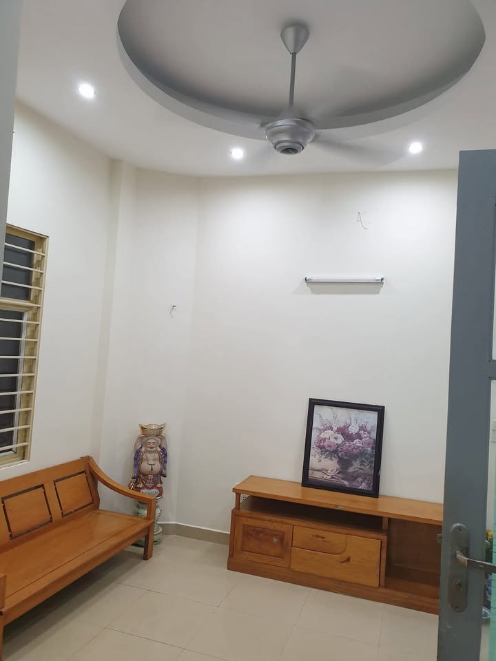 Nhà cho thuê ngõ 24 Xuân Đỉnh, 3PN, giá 8.5 triệu - Full nội thất, tiện nghi