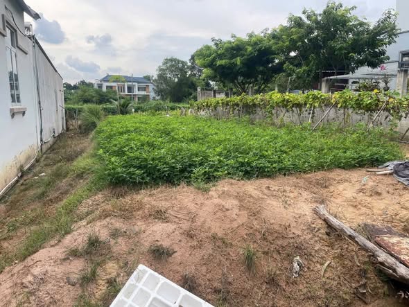 Nhà mặt tiền đường DX74 Định Hòa 420m² giá 4.8 tỷ - Đầu tư sinh lời ngay!