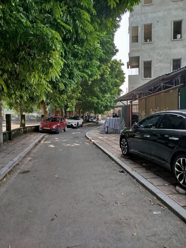 Đất Phố Lụa Vạn Phúc 51m² giá 11 tỷ - Vị trí trung tâm, ô tô vào tận nơi!