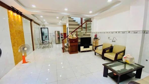 Nhà 184 Âu Dương Lân, P.Chánh Hưng 75m² giá 6.8 tỷ - Sẵn sàng vào ở ngay!