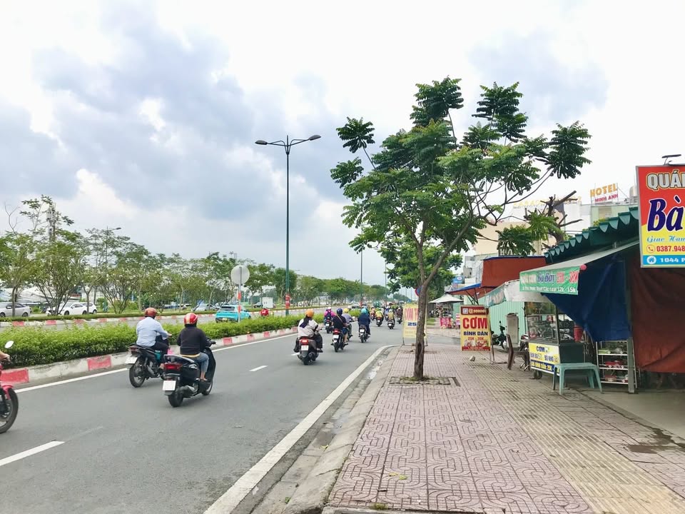 FrontHouse 88m² đường Phạm Văn Đồng, Thủ Đức - Mặt tiền kinh doanh 4 tầng giá 15 tỷ!