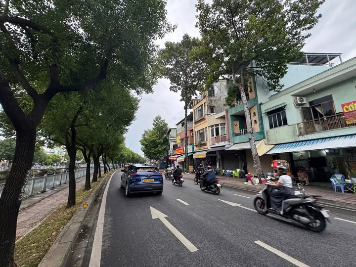 Bán gấp FrontHouse 2MT Hoàng Sa, Tân Sơn Nhất 75m² - Đầu tư sinh lời ngay!