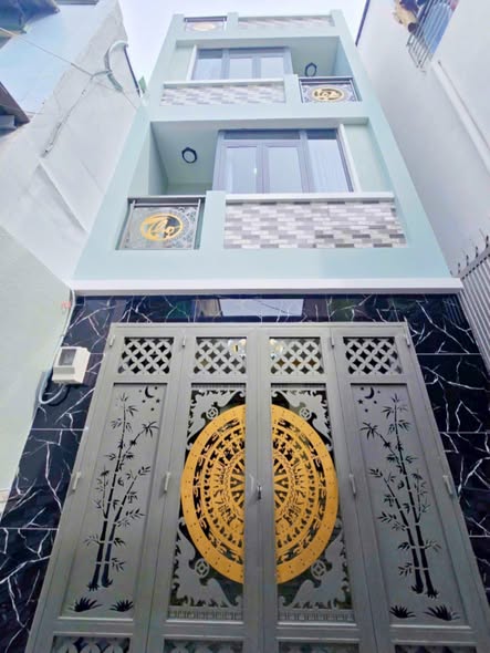 Nhà phố Tôn Đản, Quận 4, giá 5.2 tỷ - Gần chợ, trường học, tiện ích đầy đủ!