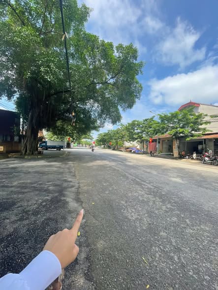 Đất mặt đường 420 xã Bình Yên 150m² giá 9 tỷ - Kinh doanh sầm uất!