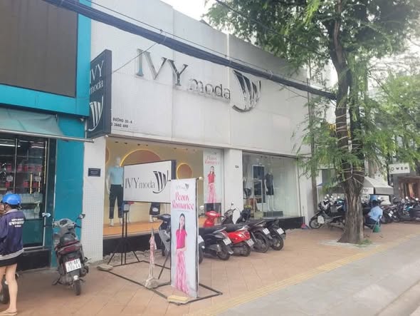 Cho thuê mặt bằng trệt đường 30/4, quận Ninh Kiều, diện tích 340m² - Thích hợp cho showroom, văn phòng!