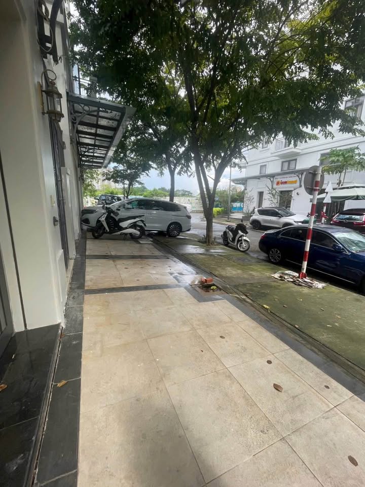 Shophouse cho thuê tại Lakeview City An Phú Quận 2, diện tích 140m² - Vị trí đắc địa, tiện lợi kinh doanh!