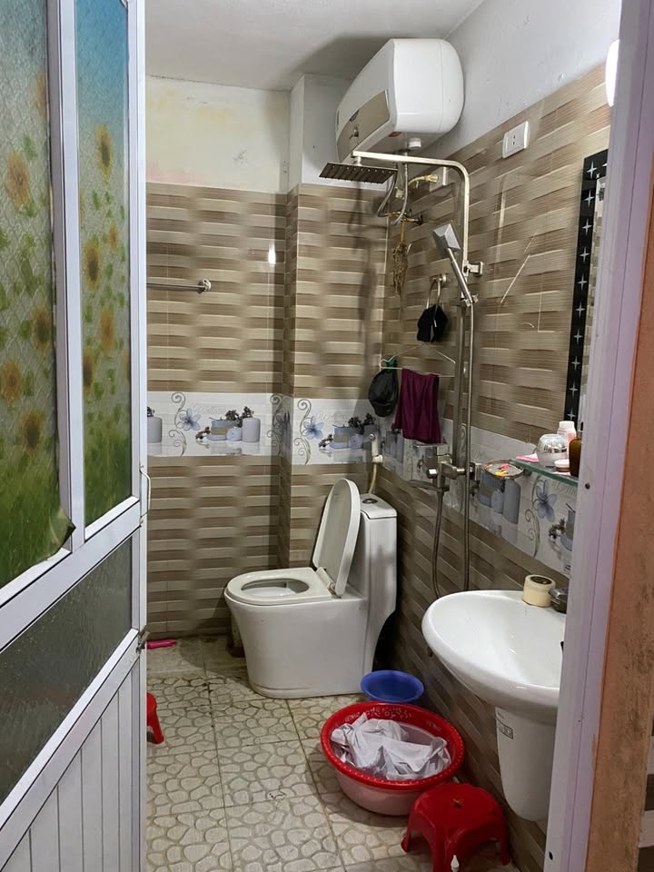 Nhà 2 tầng Phường Hàm Rồng, TP Thanh Hóa 130m² giá 1.8 tỷ - Vị trí đắc địa, chính chủ bán gấp!