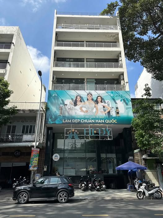 Toà nhà văn phòng mặt tiền 265-267 Trần Bình Trọng 200m² giá 155 tỷ - Hợp đồng thuê 300 triệu/tháng