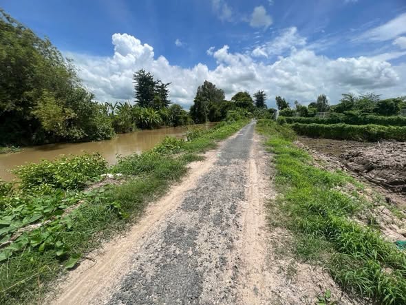 Đất nền 295m² Phú Hoà, Thoại Sơn - Ô tô tới nơi, giá chỉ 1 tỷ!