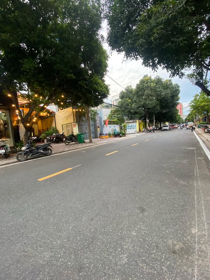 Nhà 4 tầng đường Võ Văn Ngân, phường Bình Thọ, giá 20 tỷ - Địa điểm lý tưởng cho gia đình!