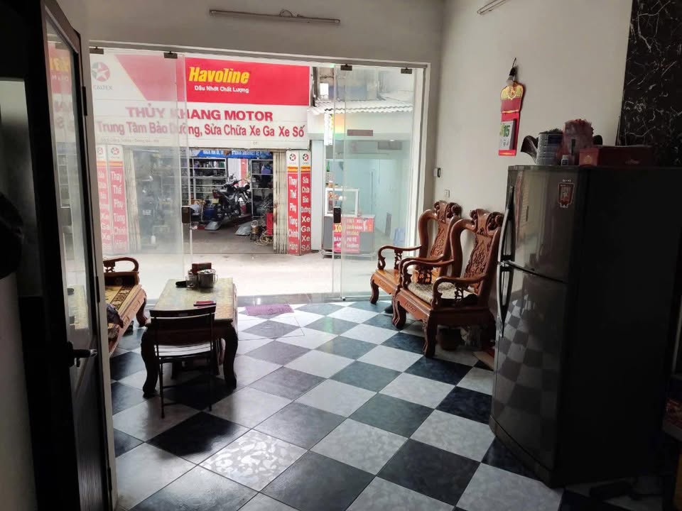 Nhà mặt phố Trung Phụng, Đống Đa 40m² giá 32 triệu - Kinh doanh sầm uất!