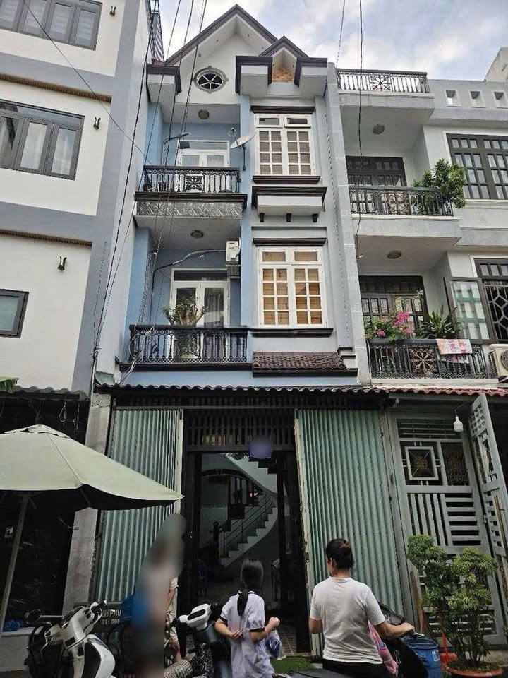 Nhà nguyên căn cho thuê hẻm 256 Phan Huy Ích, quận Gò Vấp - Giá chỉ 15 triệu/tháng!