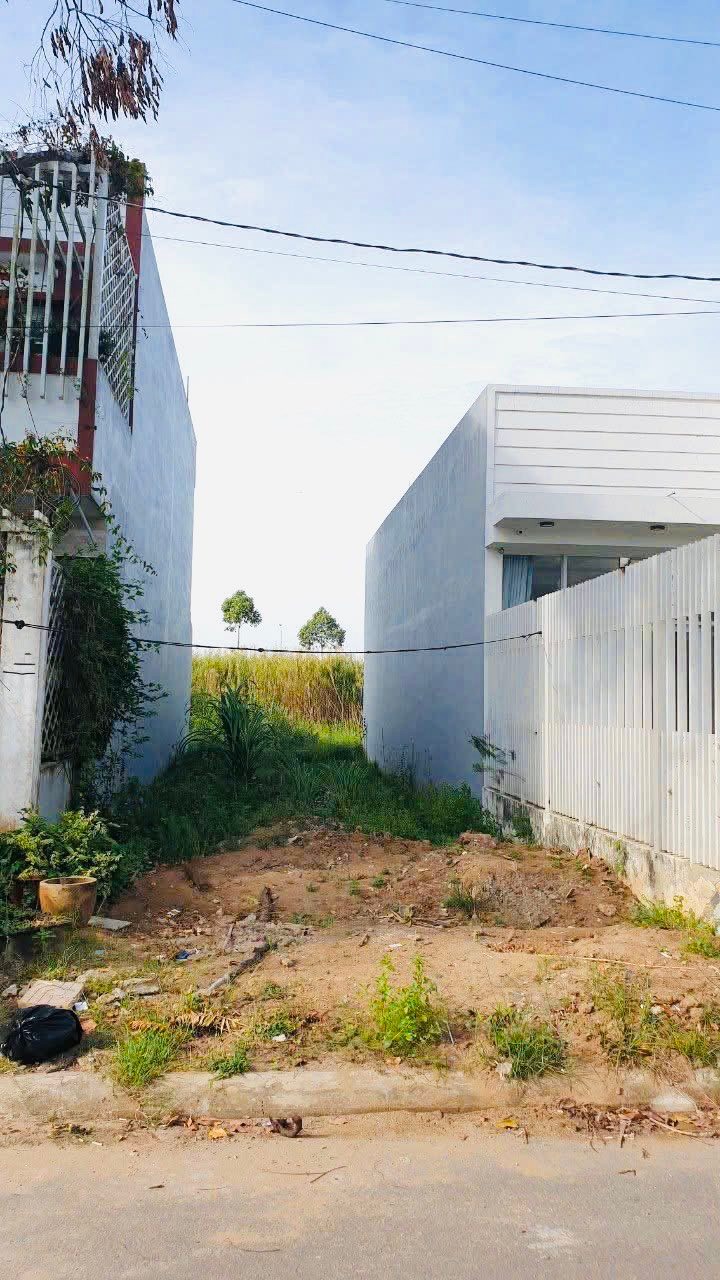 Đất nền 100m² bên trường Anh ngữ Việt Mỹ, Cần Thơ - Giá 2.07 tỷ hấp dẫn!