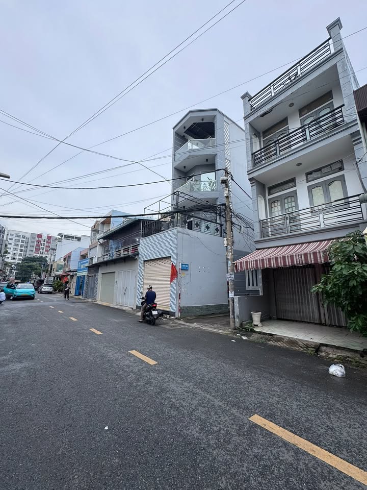 FrontHouse Đoàn Giỏi, Tân Phú 60m² giá 7.9 tỷ - Vị trí đẹp góc 2 mặt tiền!