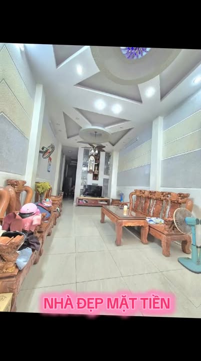 Nhà mặt tiền Đường Đặng Minh Trứ, Tân Bình 83m² giá 10 tỷ - Cơ hội đầu tư tuyệt vời!