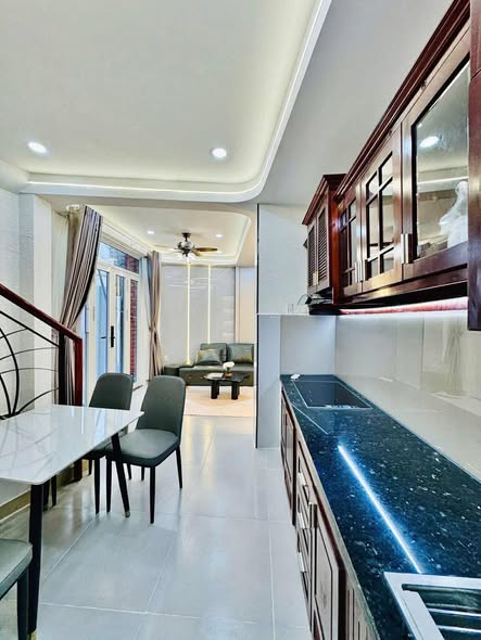 Nhà đẹp Nguyễn Đình Chính, Phú Nhuận 25m² - Full nội thất, sẵn sàng vào ở!