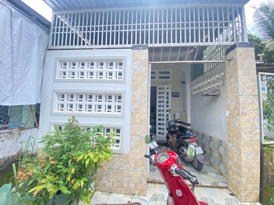 Nhà riêng Bình Thủy 62m² giá 1.65 tỷ - Dọn vào ở ngay!