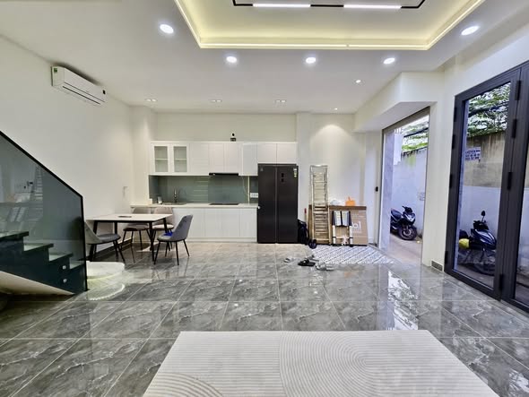 Nhà 3 tầng Trần Xuân Soạn, Quận 7, 43m² giá 6.25 tỷ - Full nội thất, vào ở ngay!