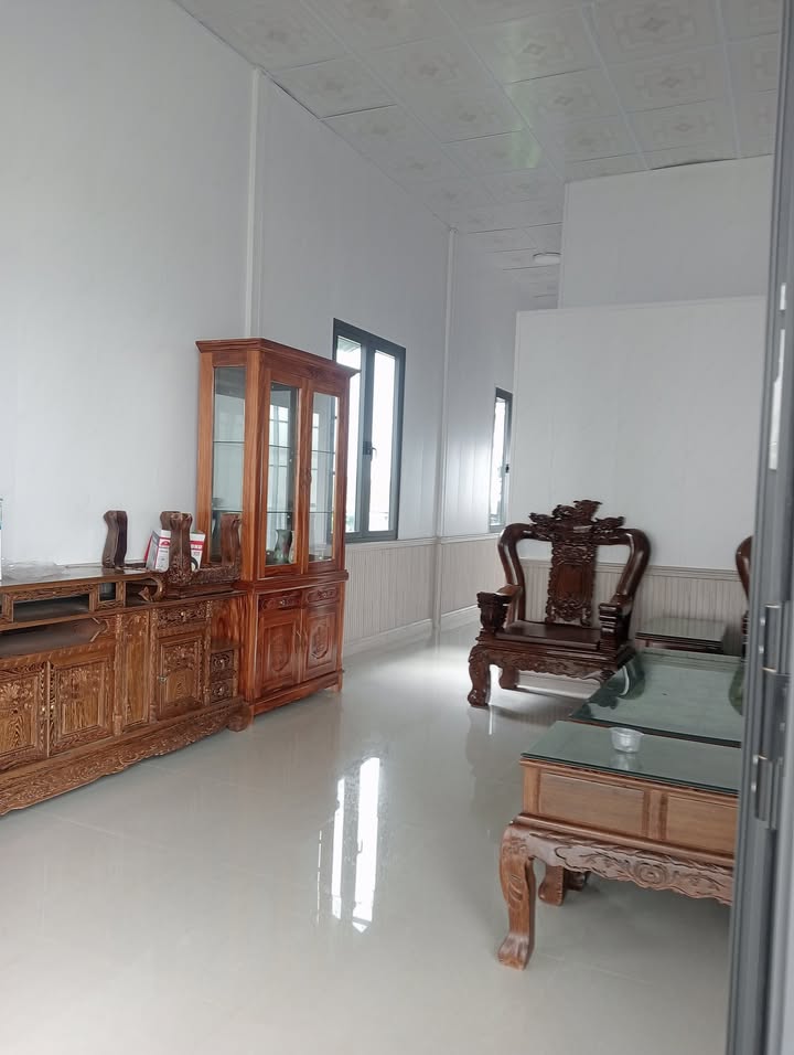 Nhà bán Thị trấn Lạc Dương 100m² giá 2.2 tỷ - Nội thất đầy đủ