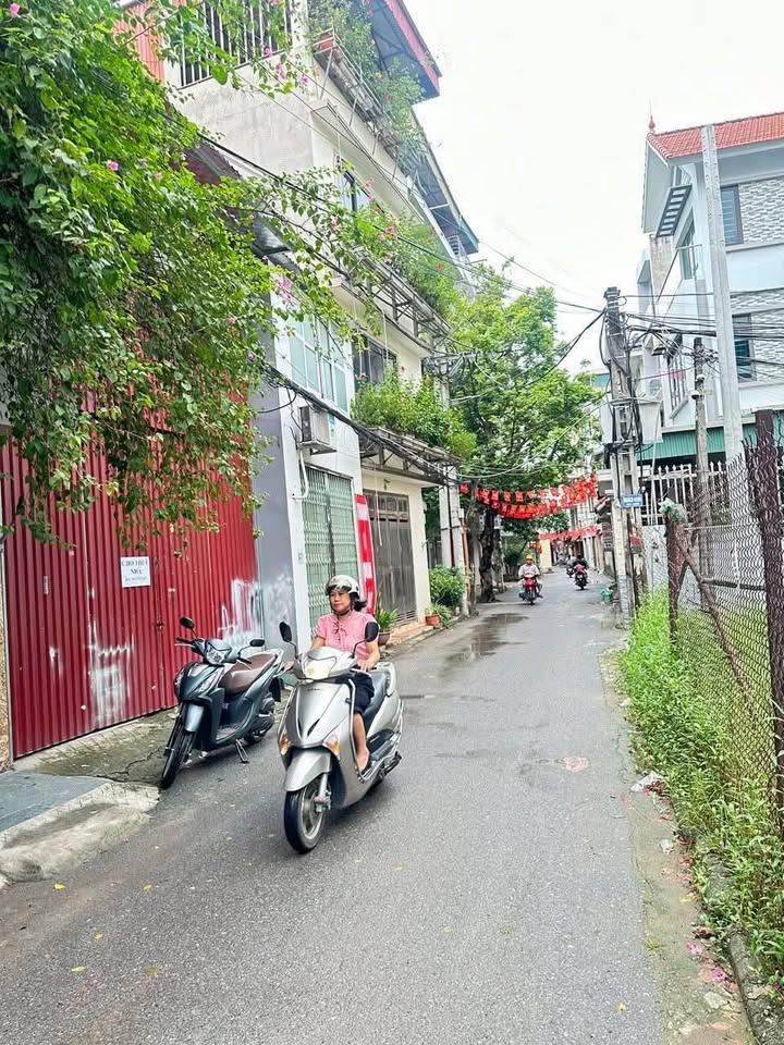 Kho xưởng Bát Khối Long Biên 5 triệu - Không gian lý tưởng cho sản xuất!