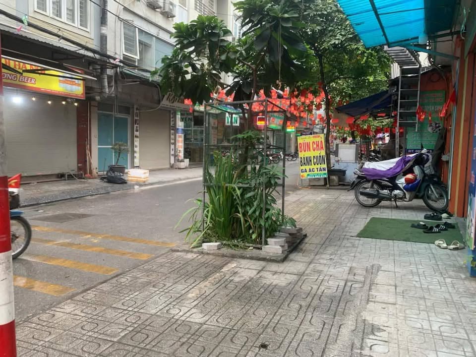 Nhà Phố Xuân Đỉnh, Bắc Từ Liêm 50m² giá 19 tỷ - Ô tô qua nhà, tiện ích đầy đủ!