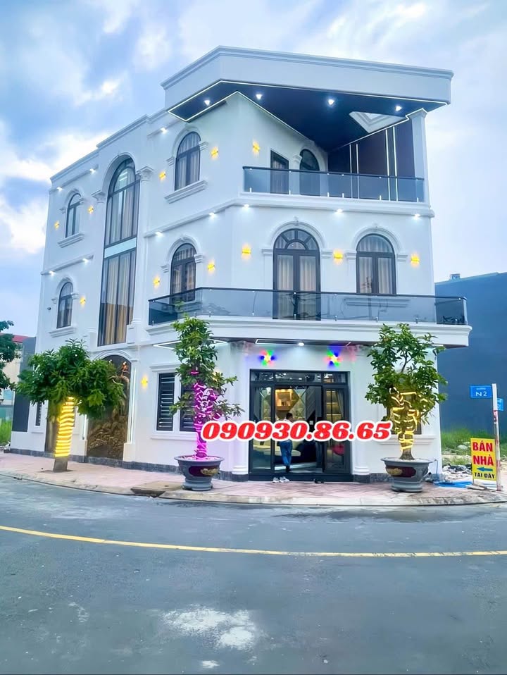 Nhà góc 2 mặt thoáng 72m² giá 6.8 tỷ - Sổ riêng, hoàn công đầy đủ